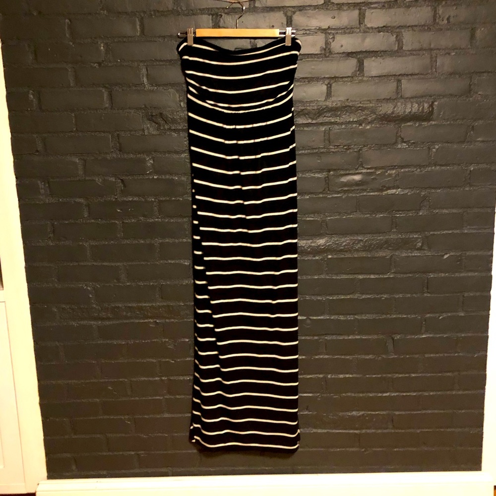 BEST DRESS EVER - Strapless Maternity Maxi Dress